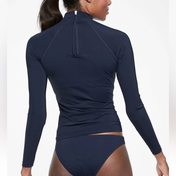 Athleta North Point Rashguard Women’s Size M Long Sleeve Zip Back Blue UPF 50+ - Picture 3 of 13